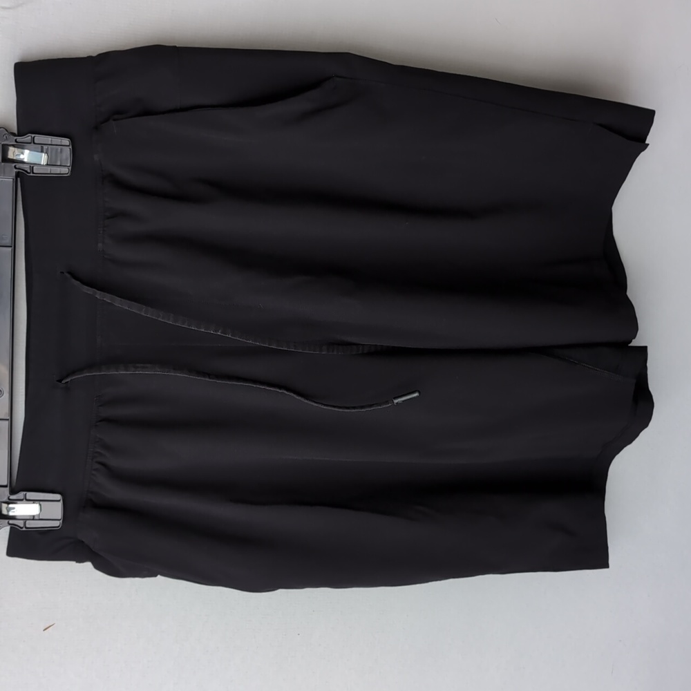 Lululemon T.H.E. Linerless Short 9"